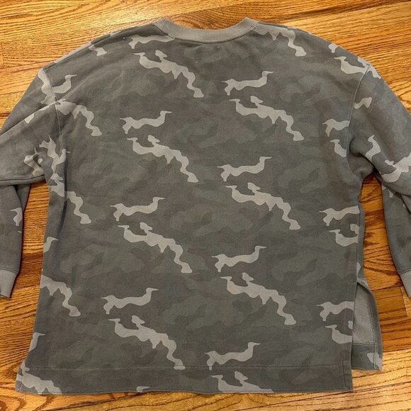 American Eagle Camo Sweatshirt size L - Picture 2 of 6